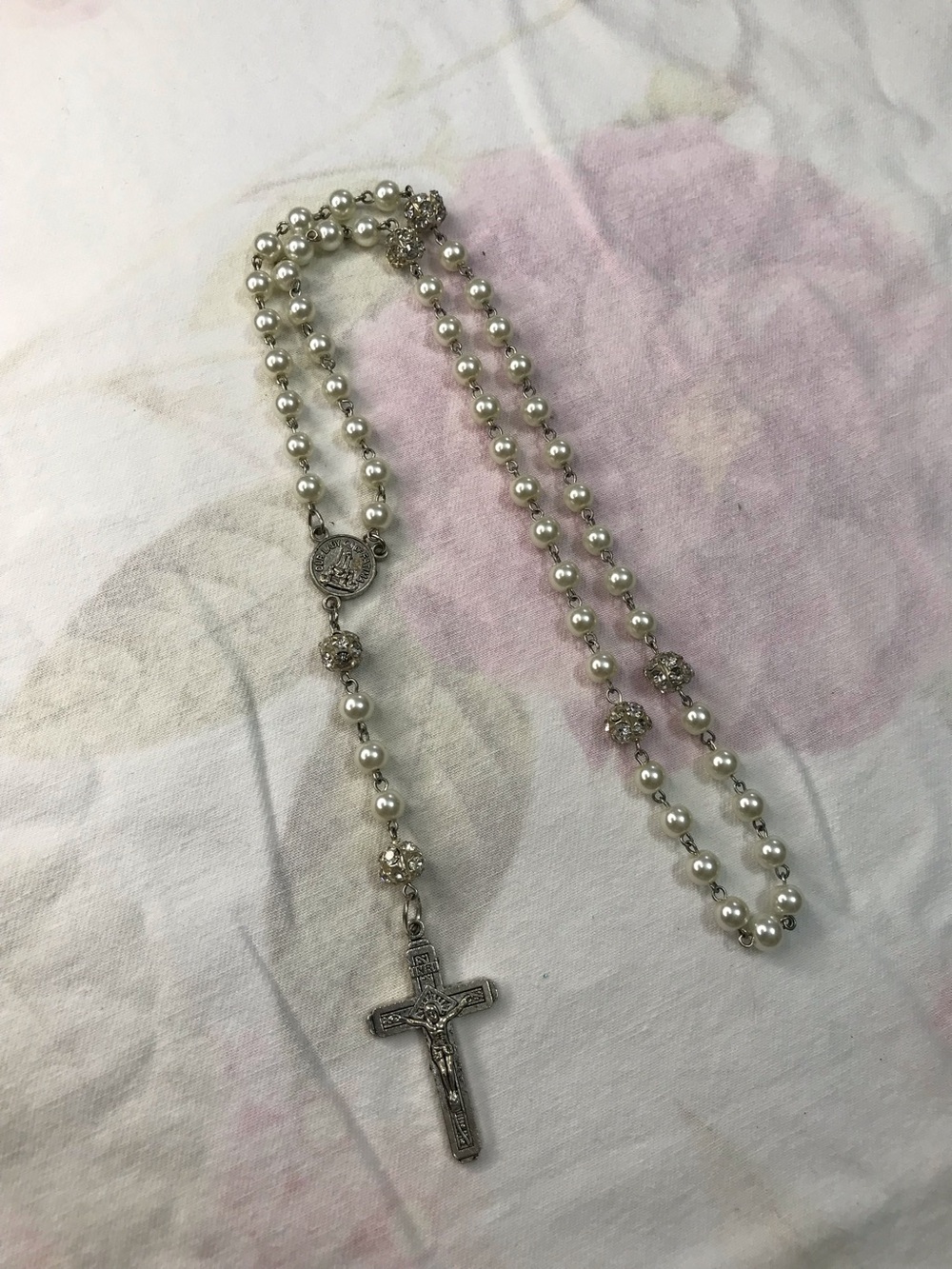 Silver Tone Cross White Faux Pearl Rhinestones Rosary Necklace 20”
